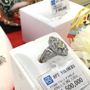 ２０１９年初売り、100万円の福袋の中身。