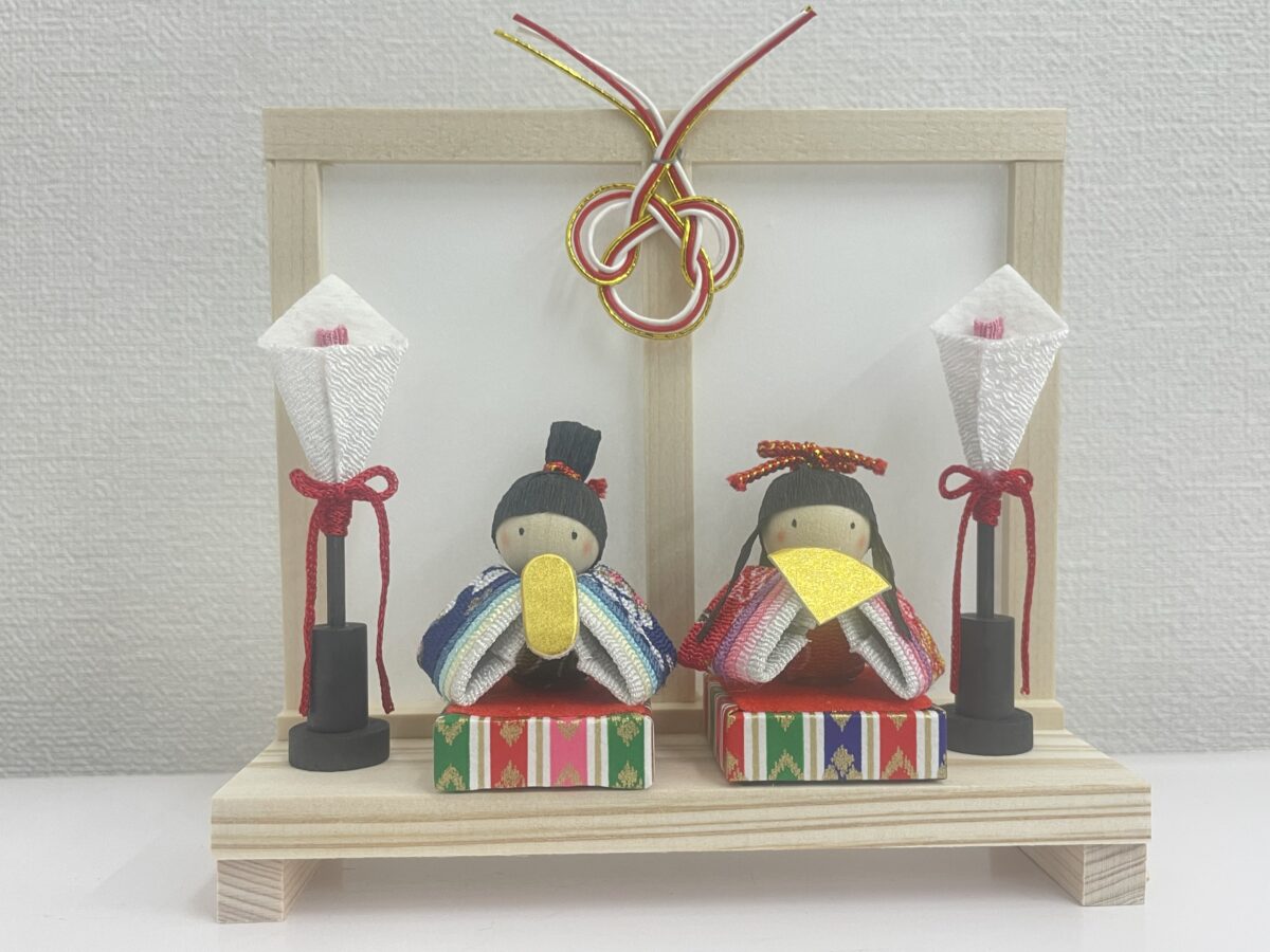 小さなちいさなお雛様